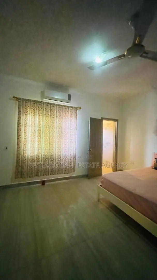 4bdrm House in Sefdard Properties, Amasaman for sale