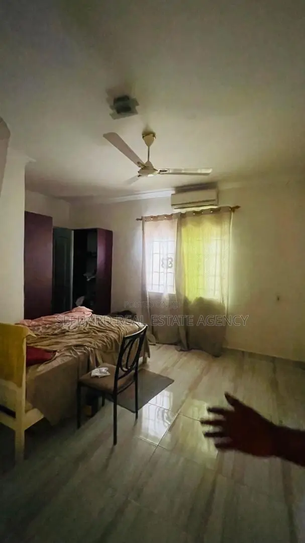 4bdrm House in Sefdard Properties, Amasaman for sale