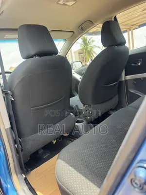 Toyota Yaris SE Hatchback 5dr 2012 Blue