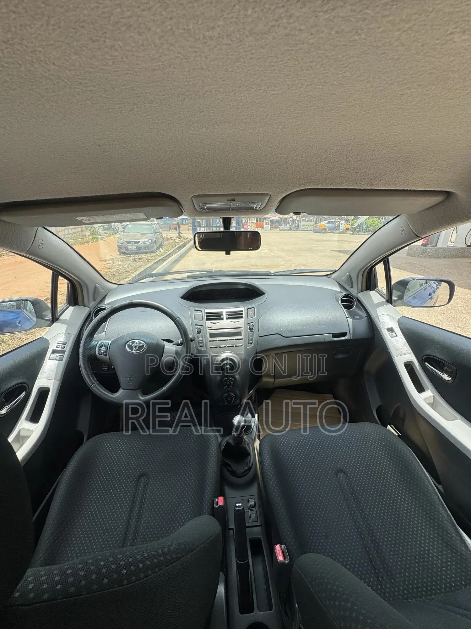 Toyota Yaris SE Hatchback 5dr 2012 Blue