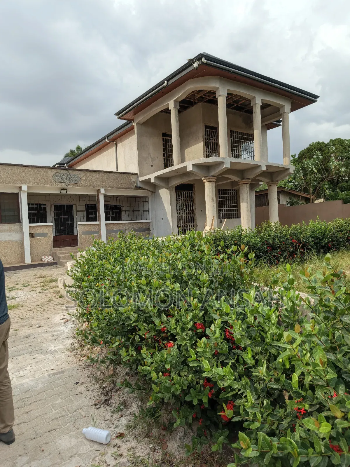 8bdrm House in Free Will Agency, Kumasi Metropolitan for sale