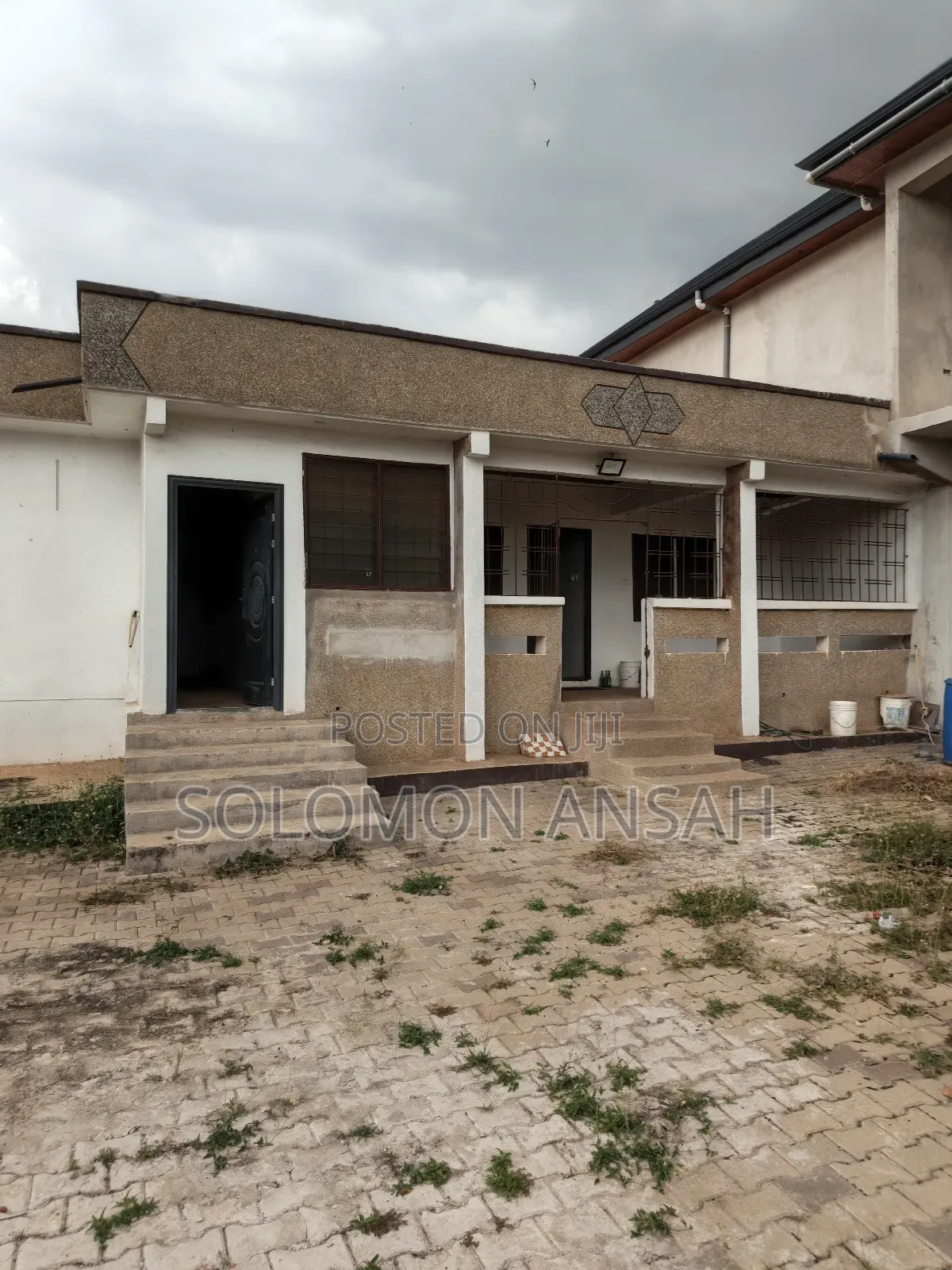 8bdrm House in Free Will Agency, Kumasi Metropolitan for sale