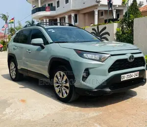 Toyota RAV4 2020 Blue