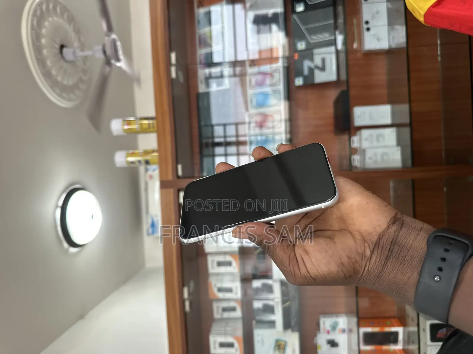 Apple iPhone XR 64 GB White