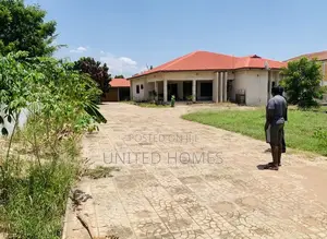 3bdrm House in Dome for sale