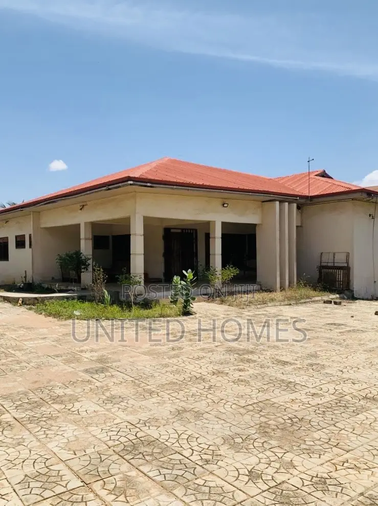 3bdrm House in Dome for sale