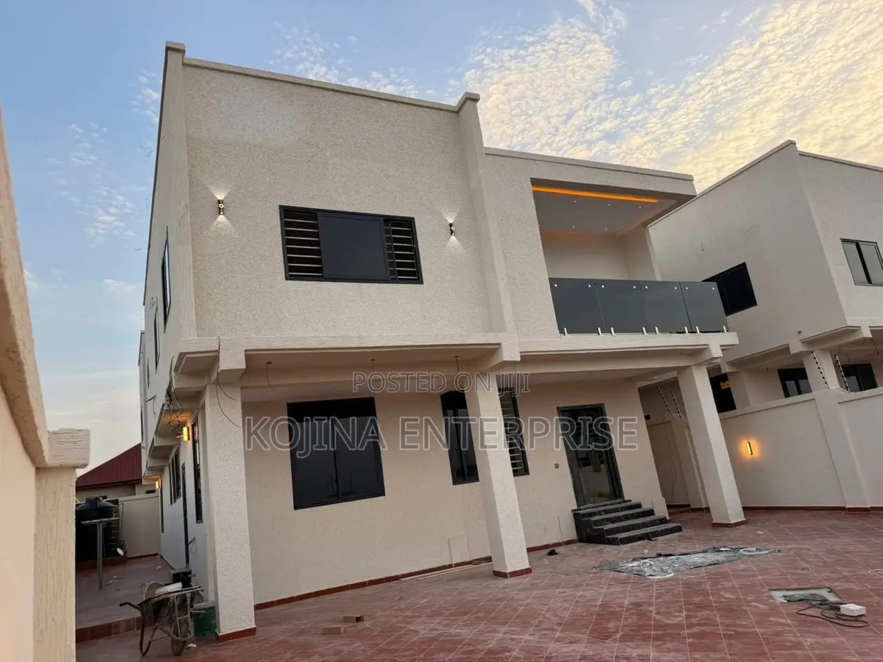 4bdrm House in Ahodwo - Kwawoma, Kumasi Metropolitan for sale