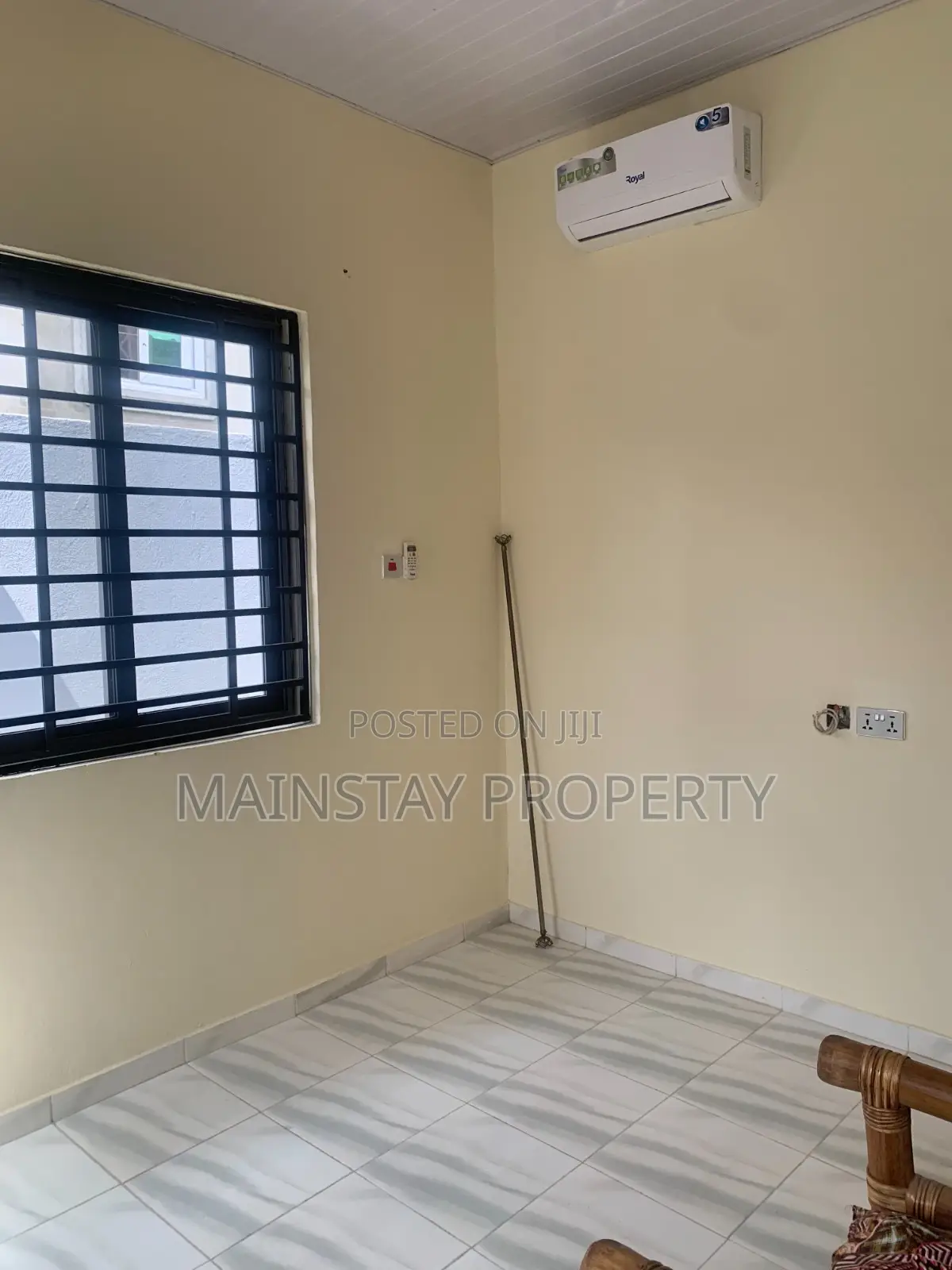 Furnished 2bdrm Apartment in Ashomang Estate for sale