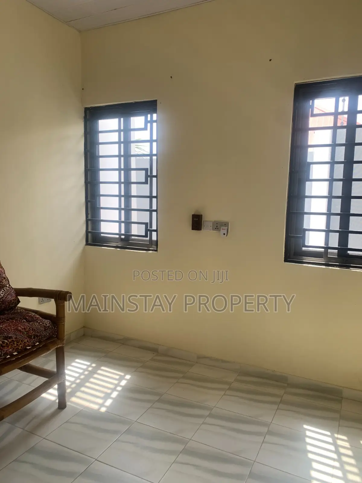 Furnished 2bdrm Apartment in Ashomang Estate for sale
