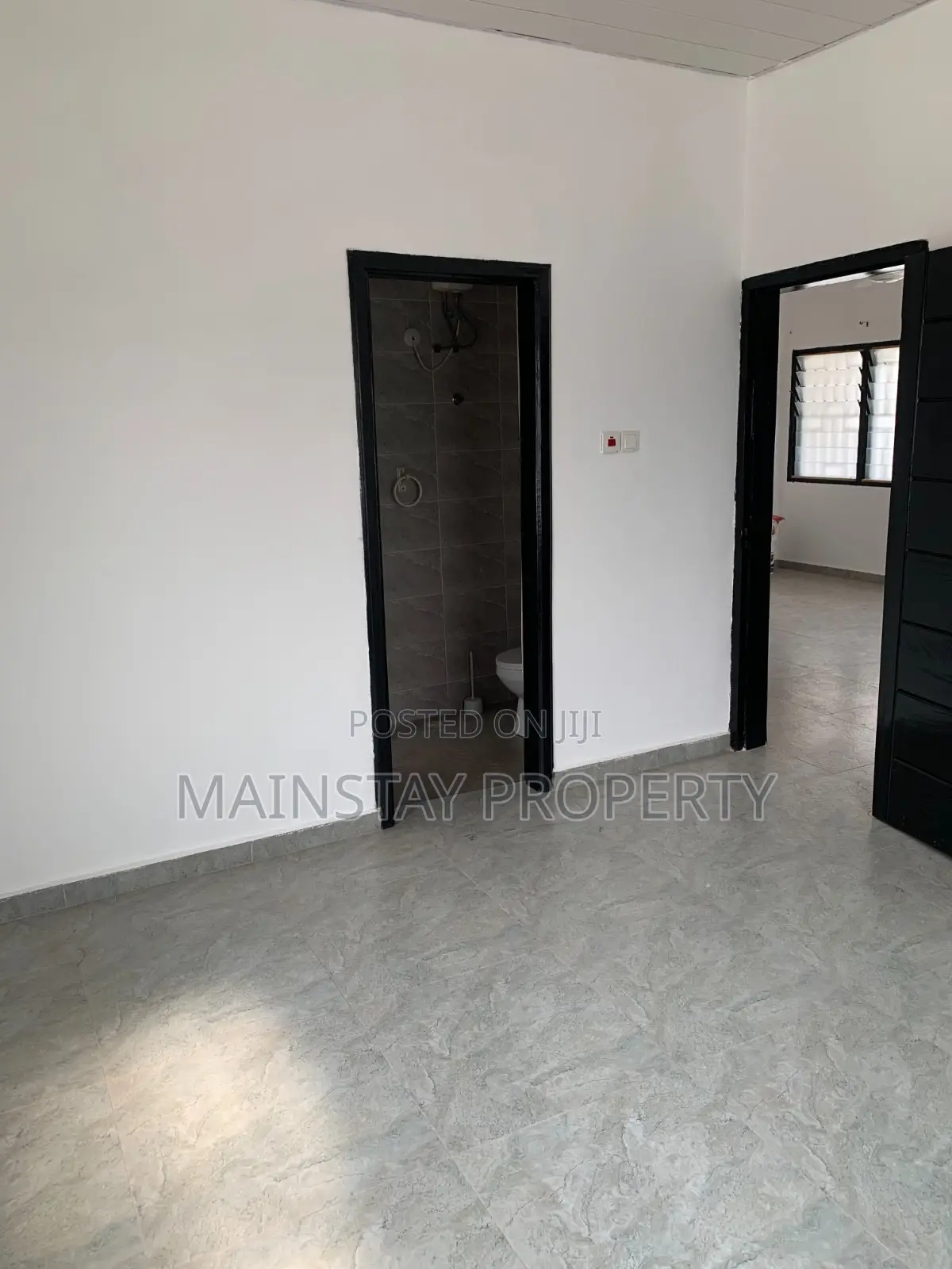 Furnished 2bdrm Apartment in Ashomang Estate for sale