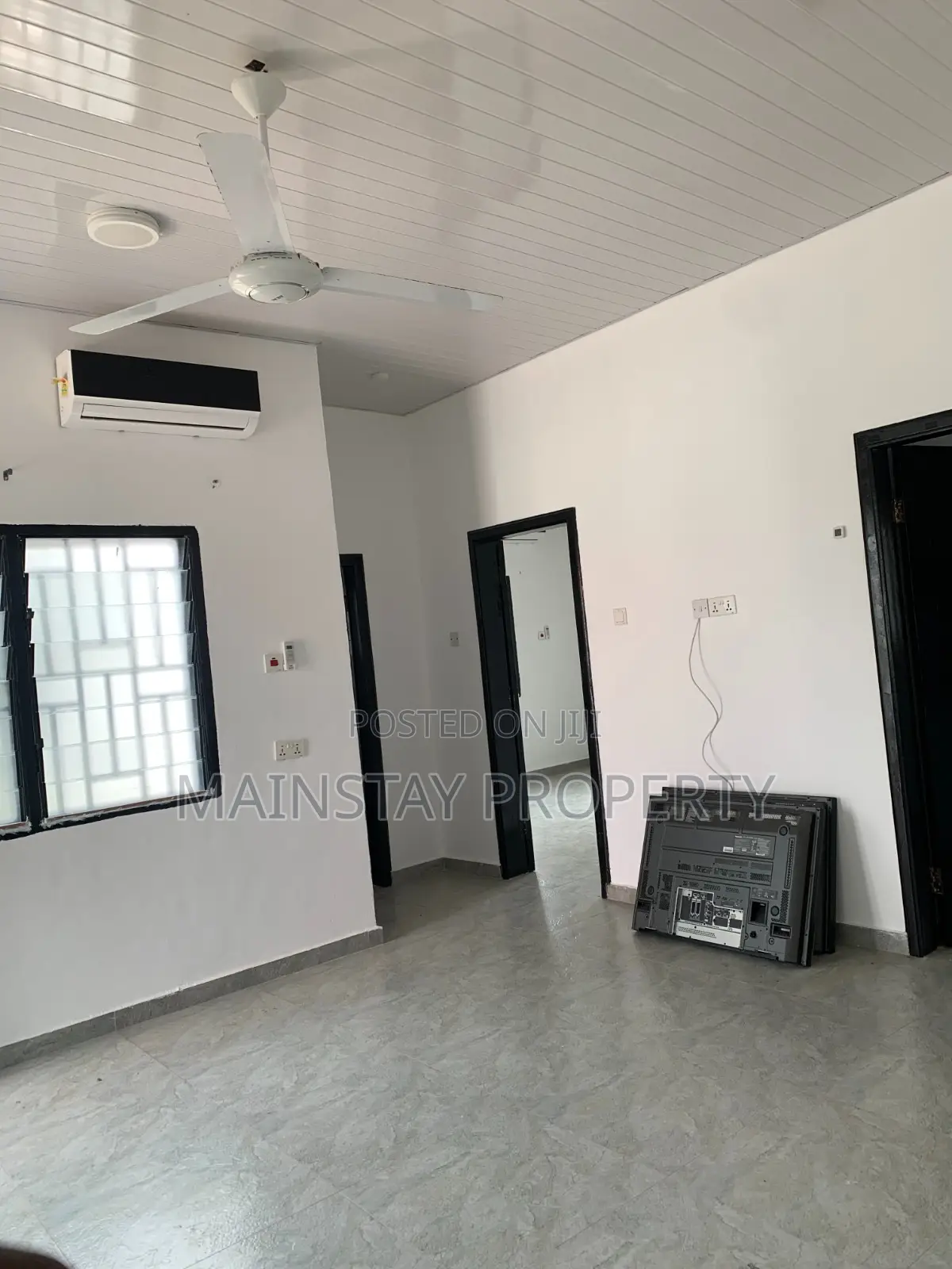 Furnished 2bdrm Apartment in Ashomang Estate for sale