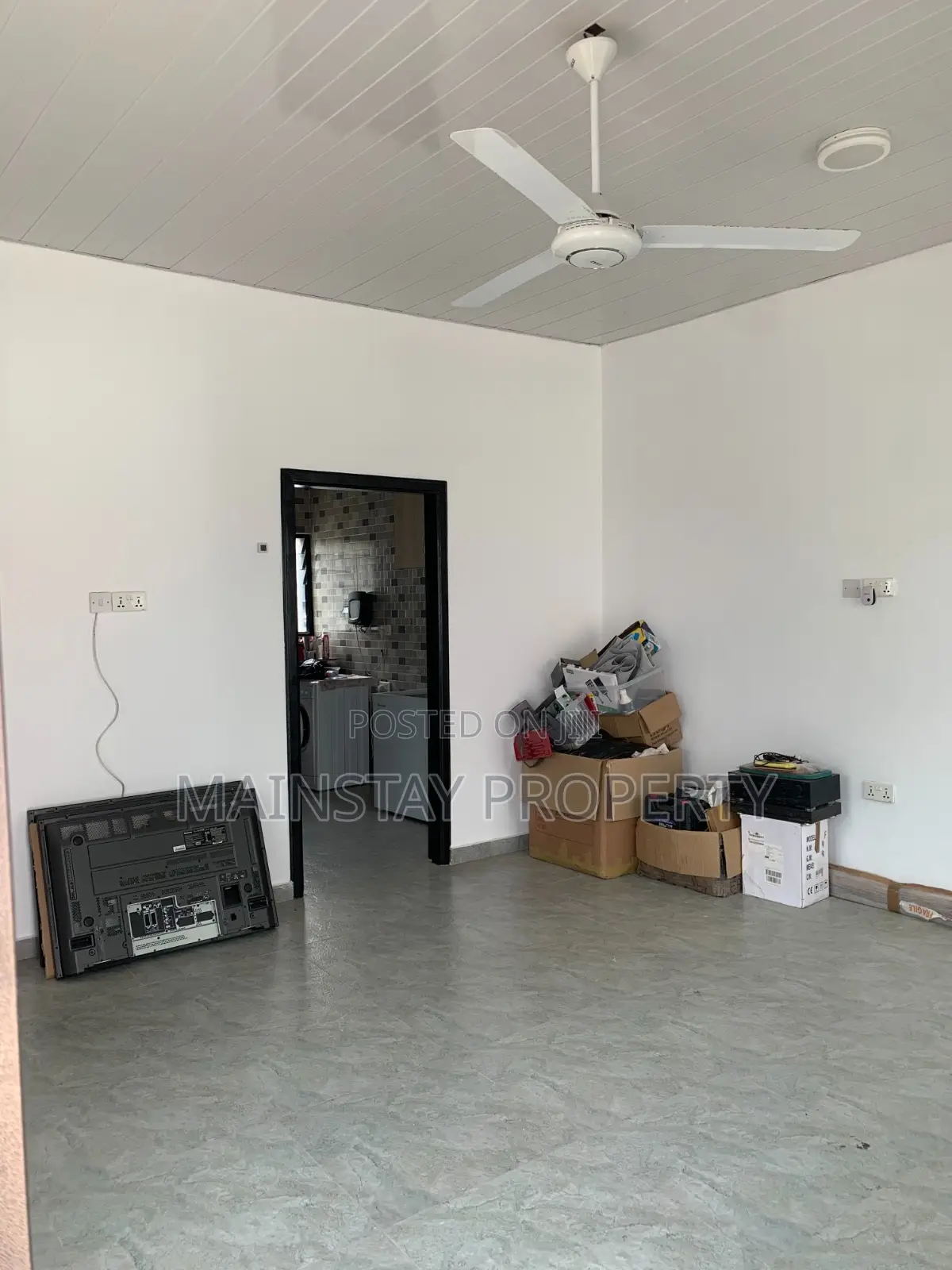 Furnished 2bdrm Apartment in Ashomang Estate for sale