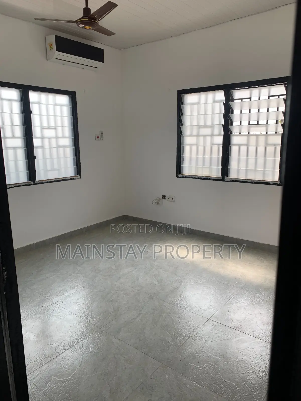 Furnished 2bdrm Apartment in Ashomang Estate for sale