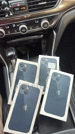 New Apple iPhone 13 128 GB Black