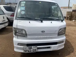 Daihatsu Move Automatic 2002 White