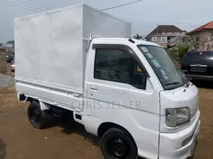 Daihatsu Move Automatic 2002 White