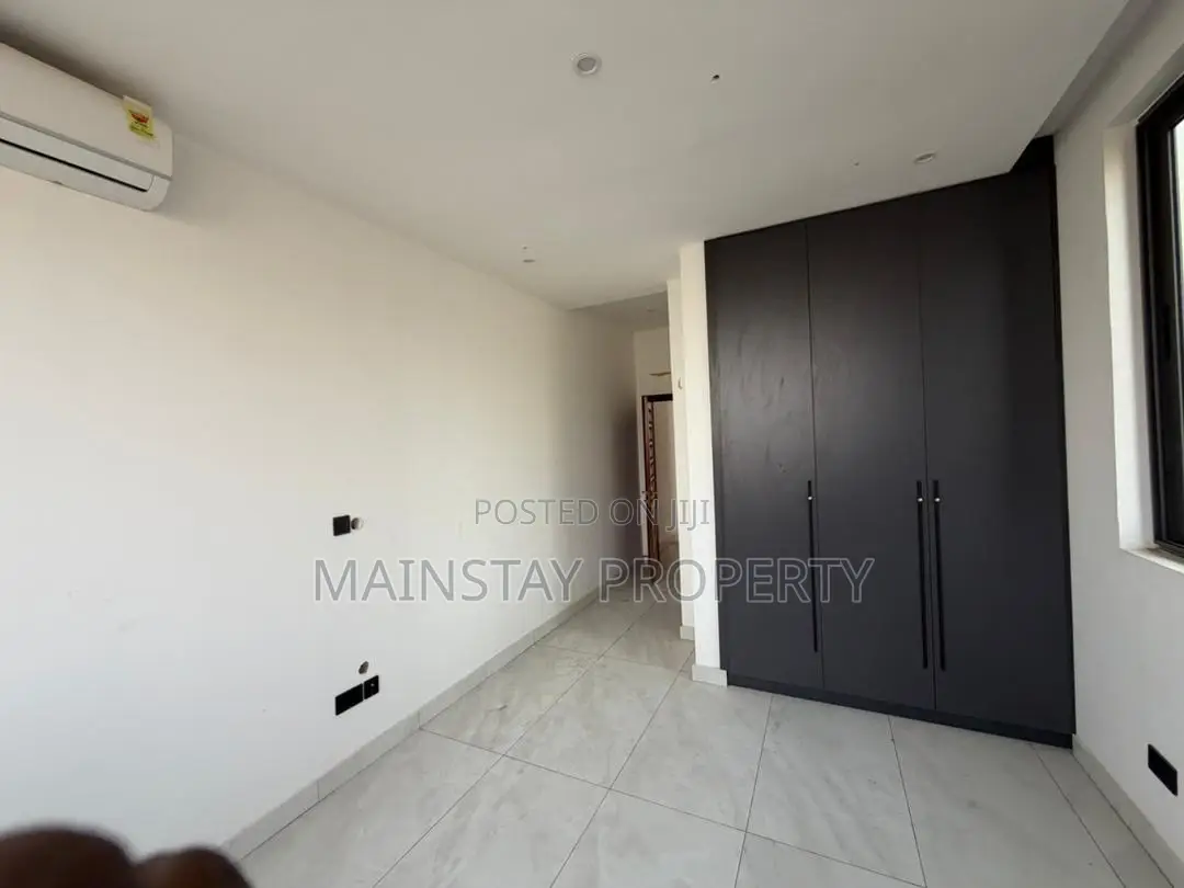 4bdrm Townhouse / Terrace in Mainstay Estates, Tseaddo for rent