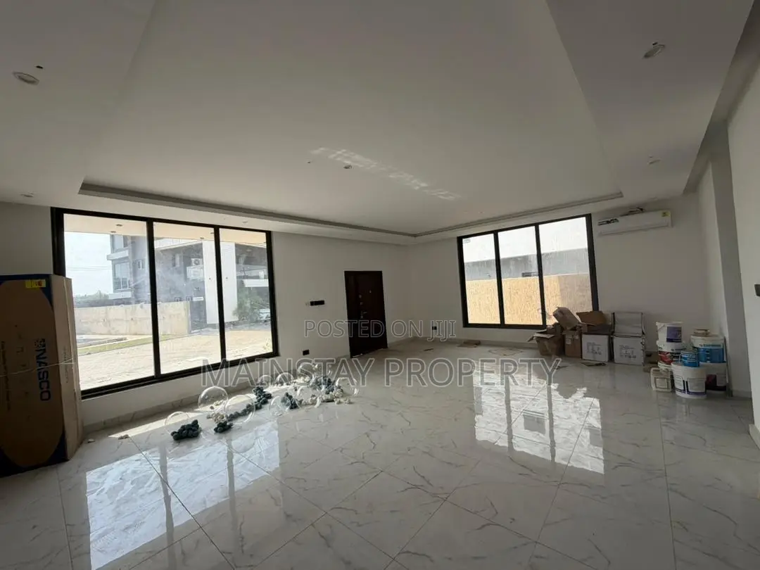 4bdrm Townhouse / Terrace in Mainstay Estates, Tseaddo for rent