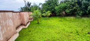 Land for Sale at Tech Anwomaso