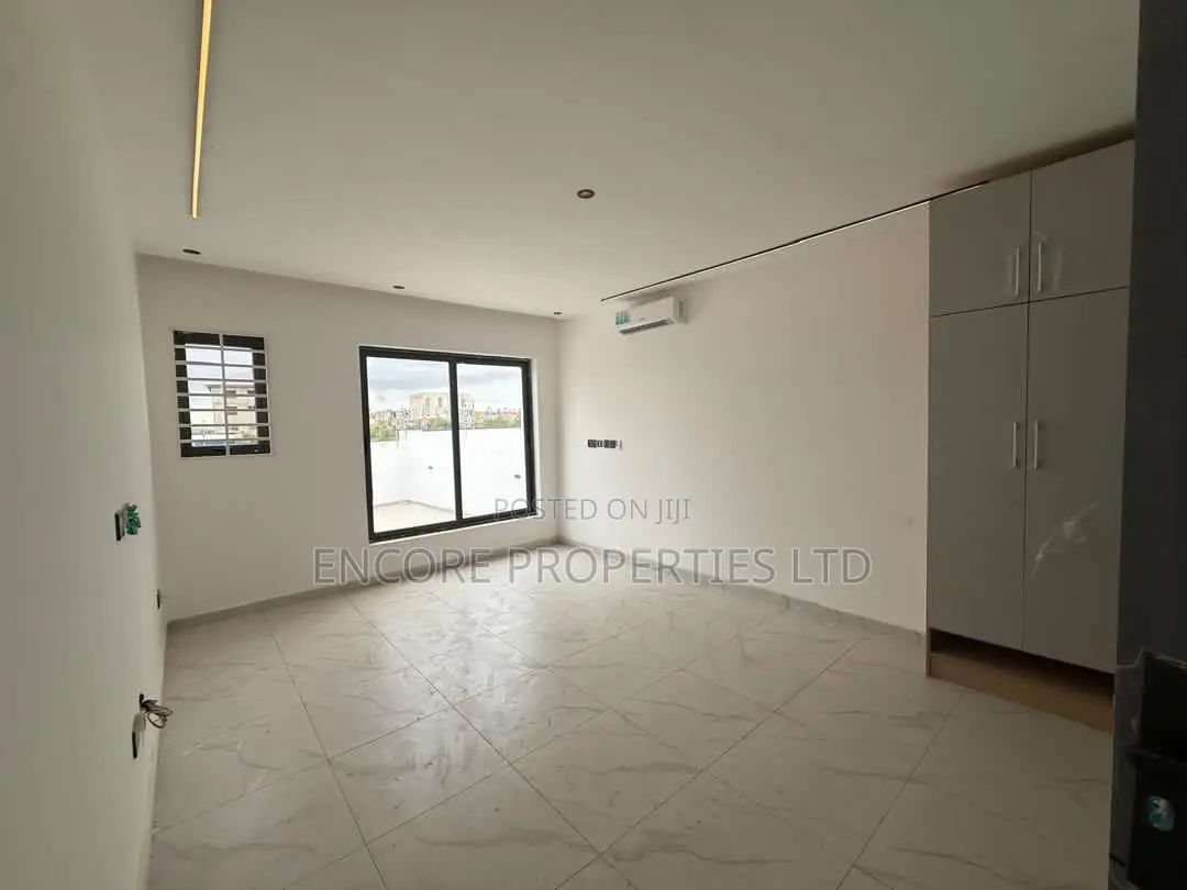 3bdrm House in East Legon for sale