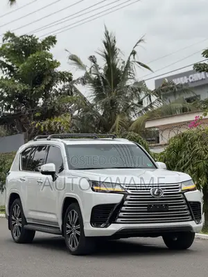 Lexus LX 600 2023 White