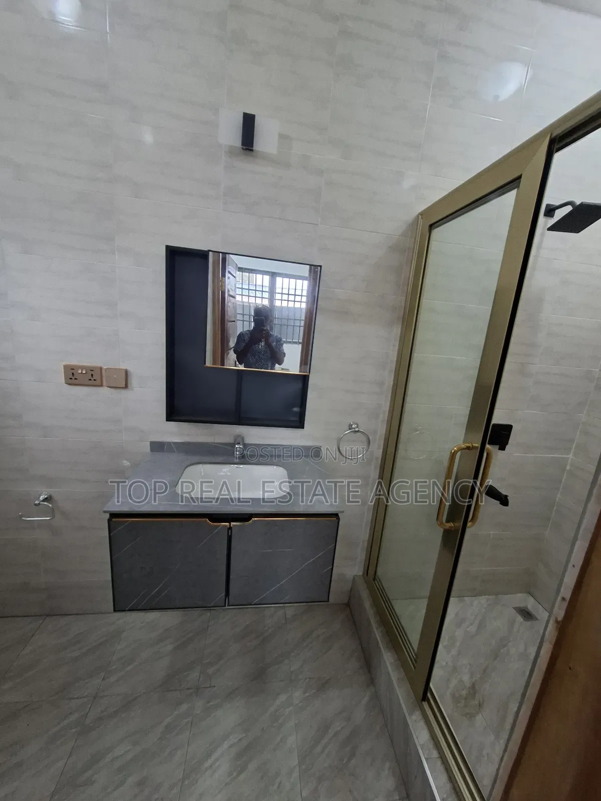 2bdrm Apartment in Parakoe Estate, Pillar 2 for rent