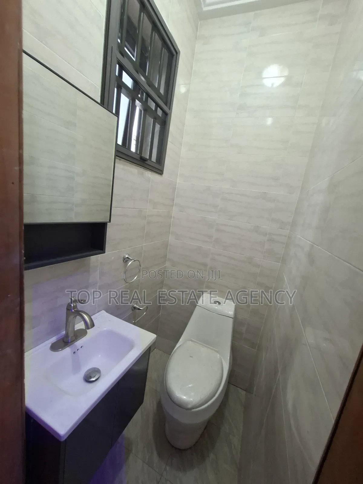2bdrm Apartment in Parakoe Estate, Pillar 2 for rent