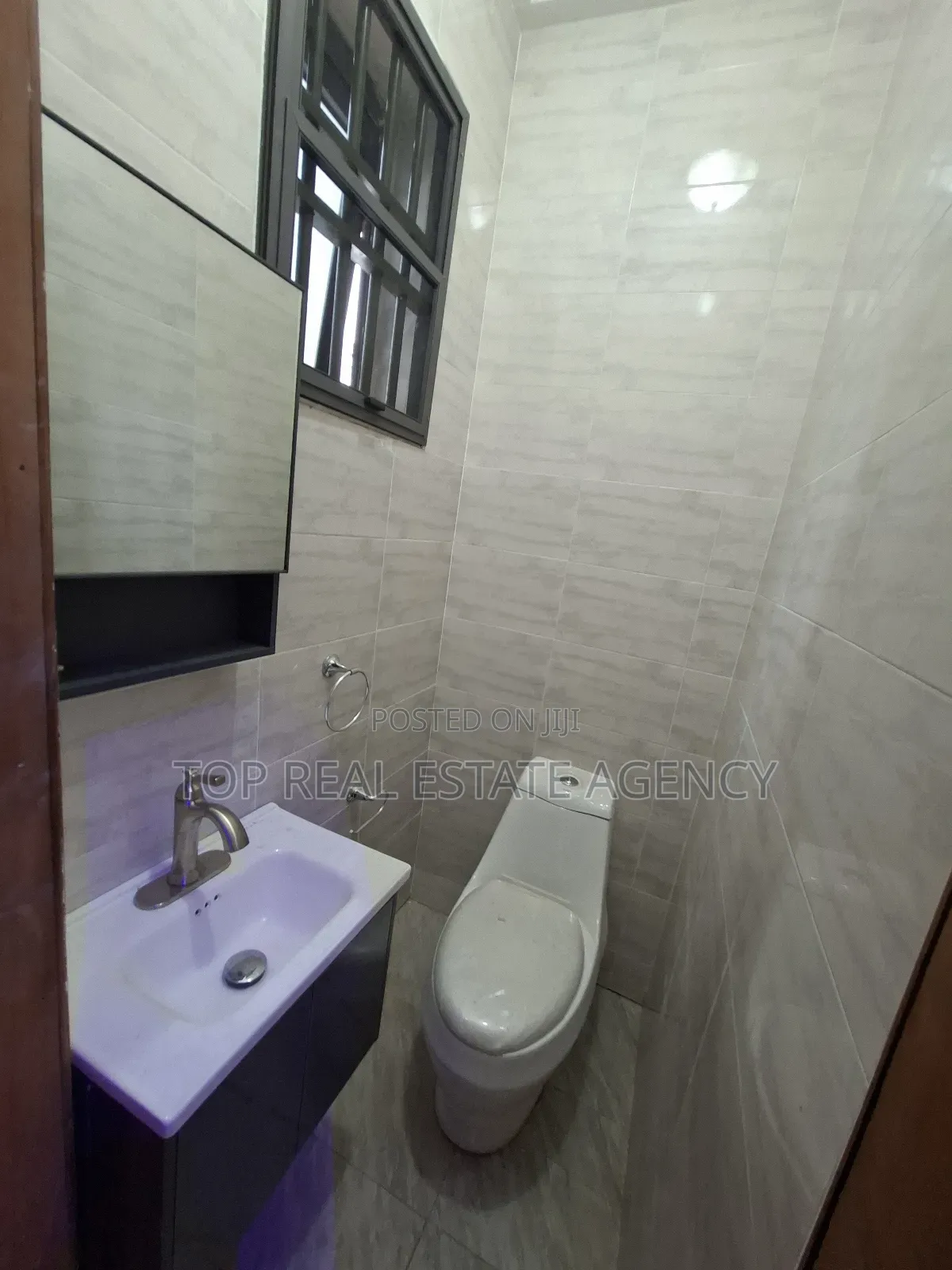 2bdrm Apartment in Parakoe Estate, Pillar 2 for rent