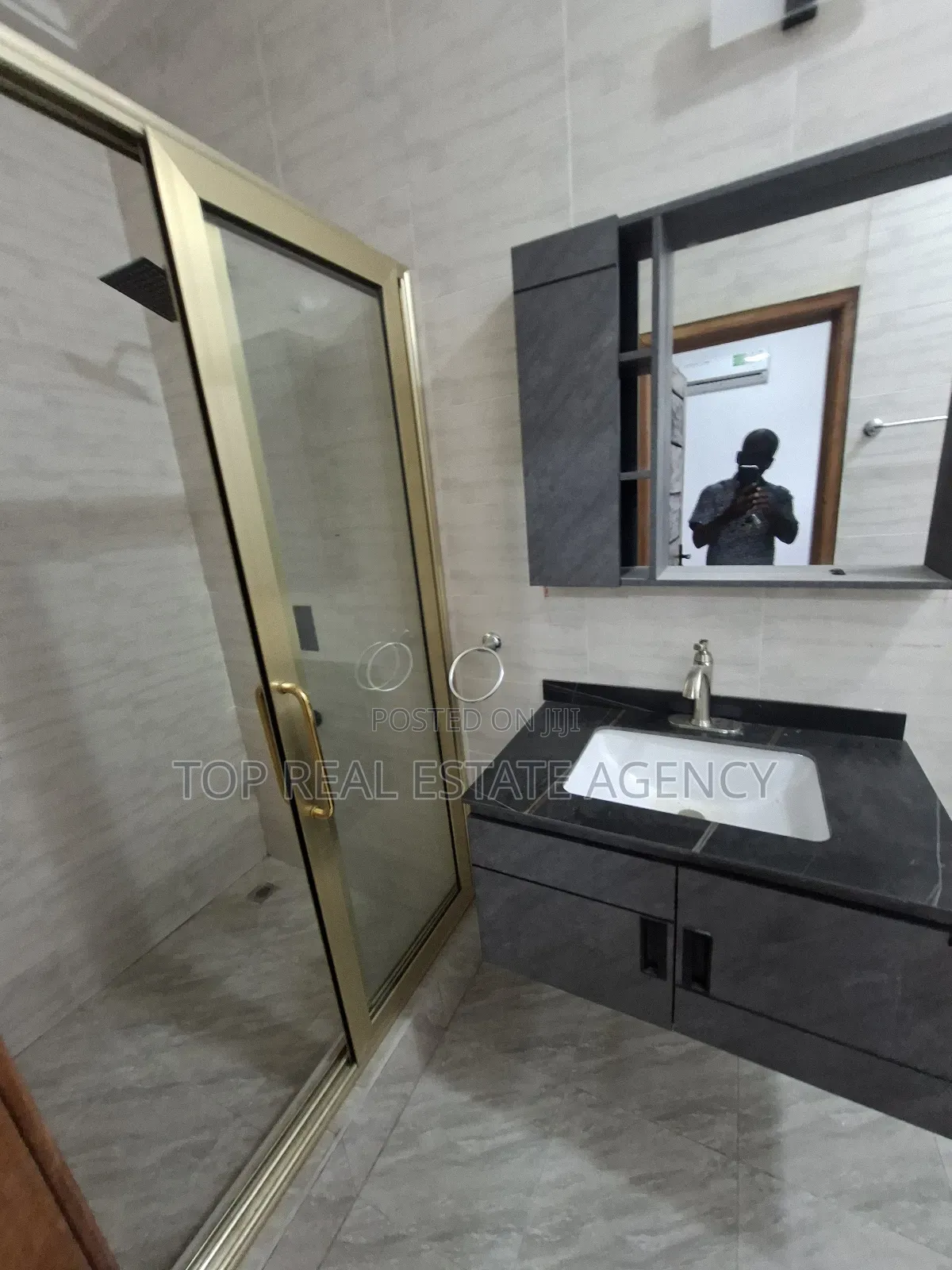 2bdrm Apartment in Parakoe Estate, Pillar 2 for rent