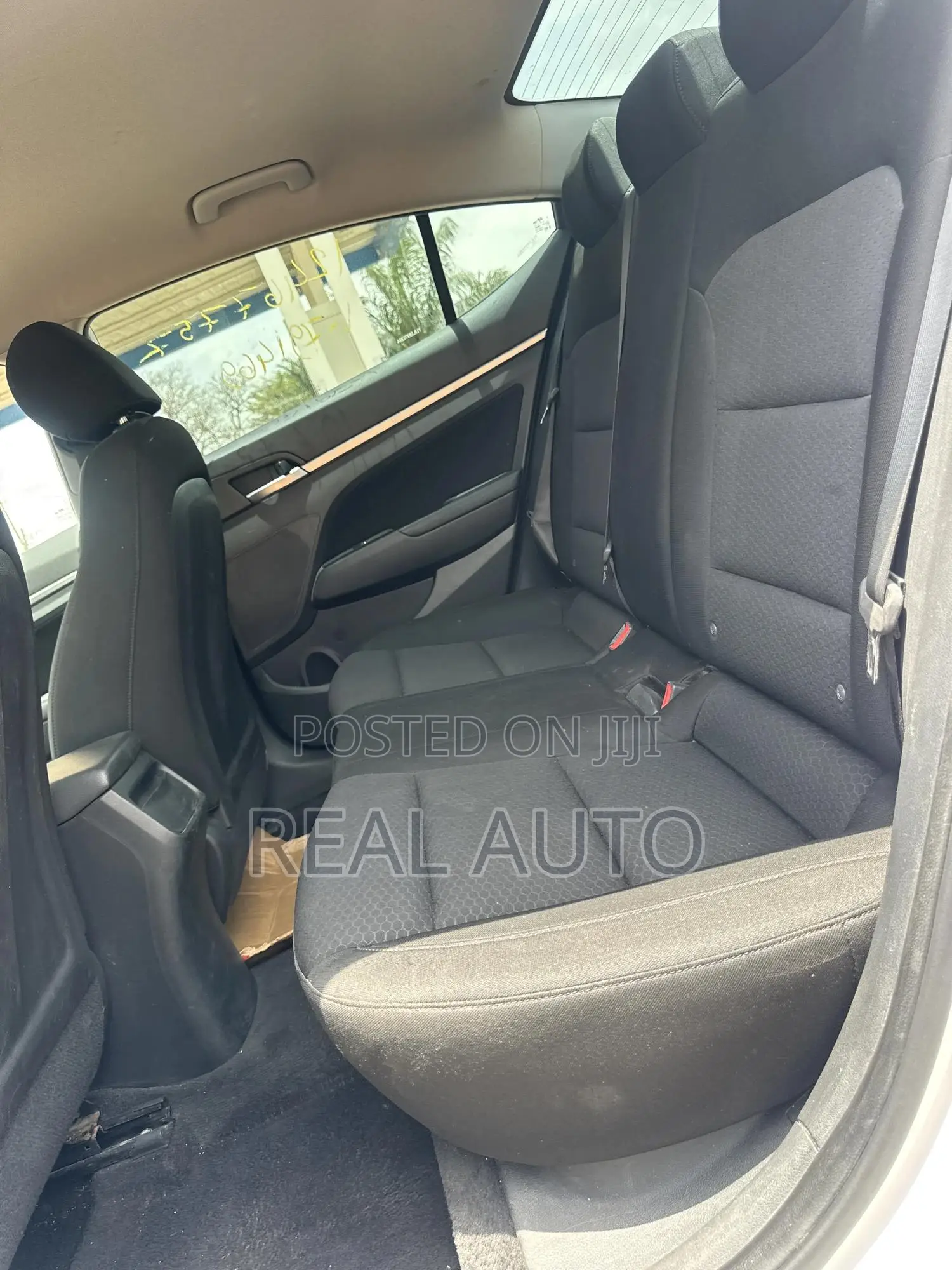 Hyundai Elantra SE 2019 White