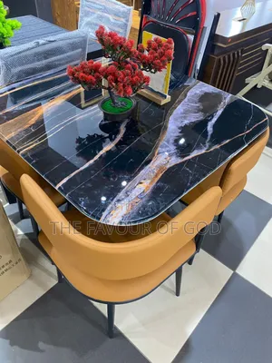 An Eye Catching 4seater Dining Set