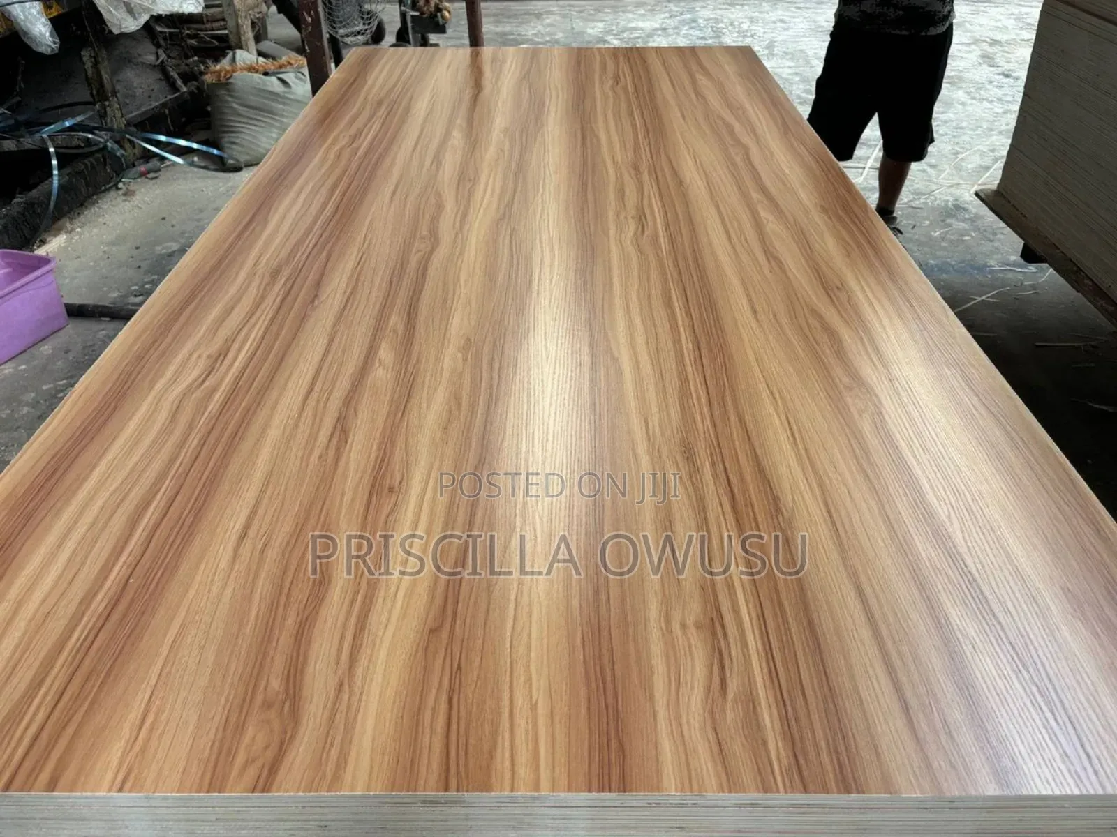 Foreign Plywood / Laminated Boards Available in Different Colors