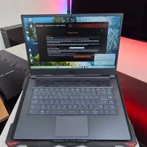 Laptop MSI GS66 Stealth 10UH 16GB Intel Core i7 SSD 512GB
