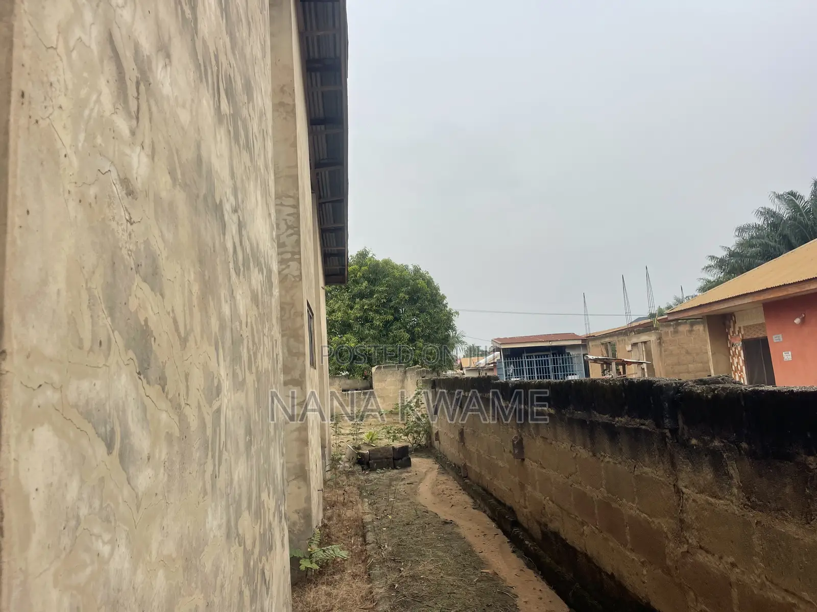 6bdrm House in Richmoni Estate, Kumasi Metropolitan for sale