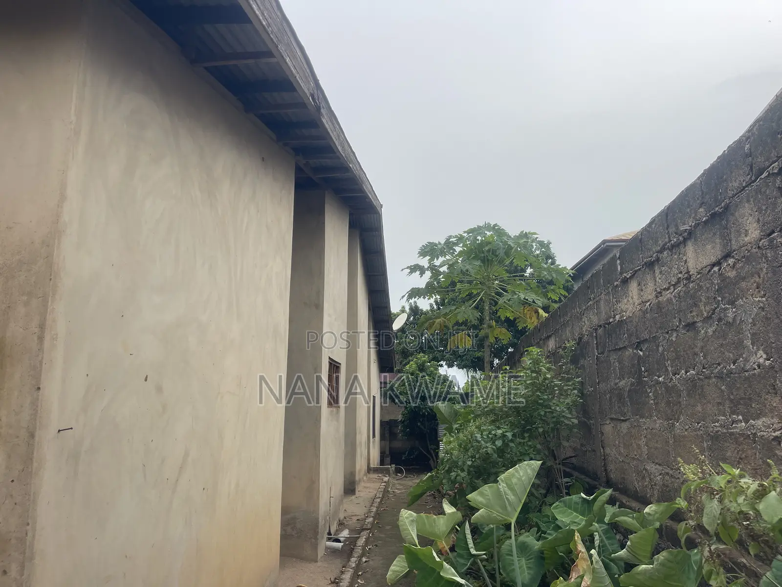 6bdrm House in Richmoni Estate, Kumasi Metropolitan for sale