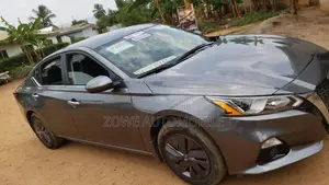 Nissan Altima 2.5 S AWD 2020 Gray