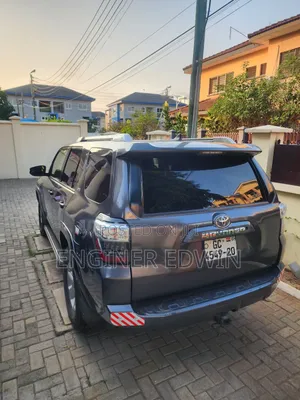 Toyota 4-Runner SR5 Premium 4dr SUV 4WD (4.0L 6cyl 5A) 2015 Blue