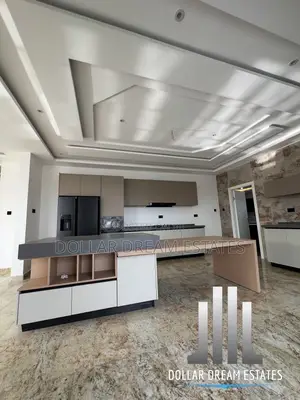 5bdrm House in East Legon for sale