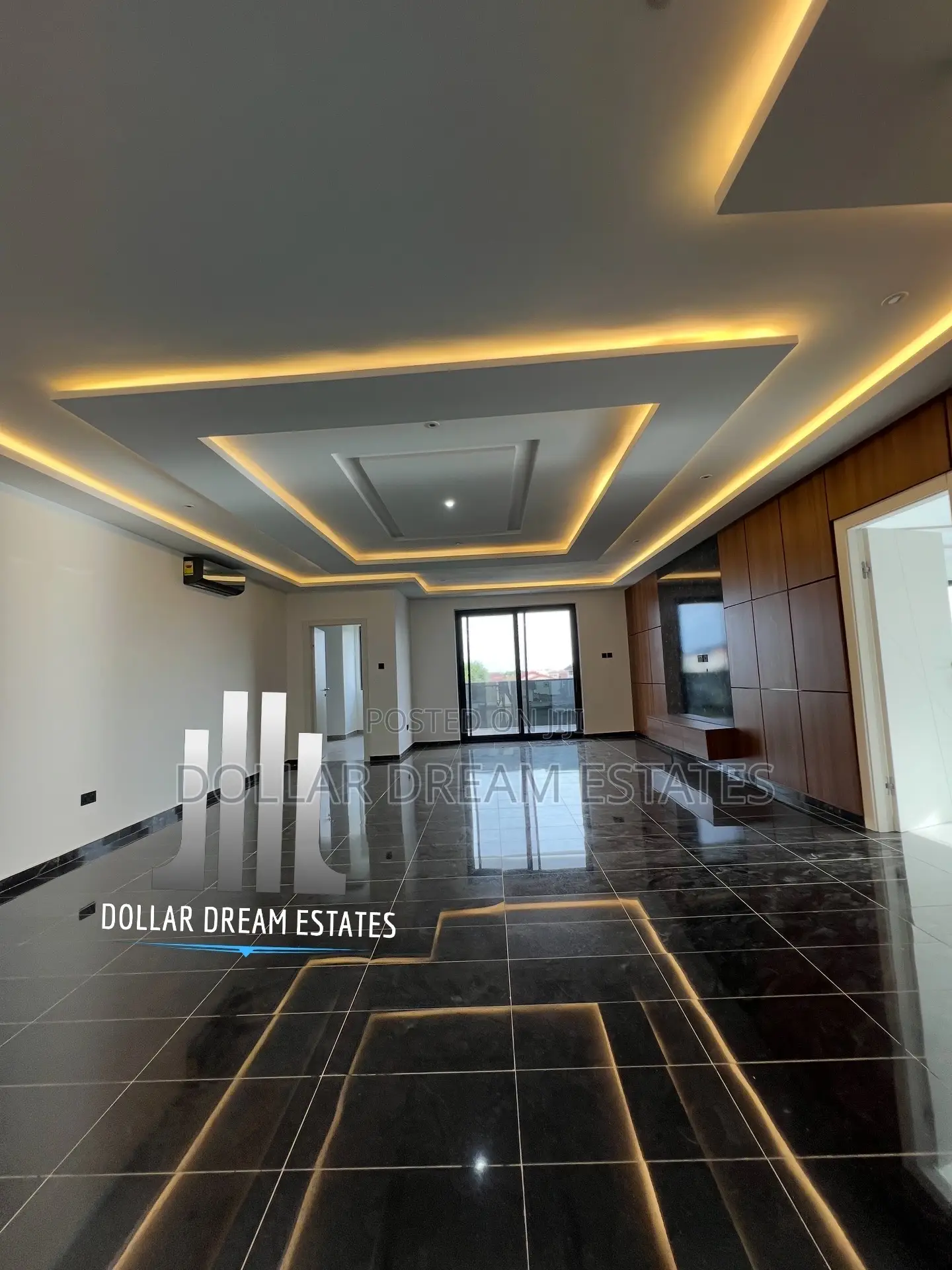 5bdrm House in East Legon for sale