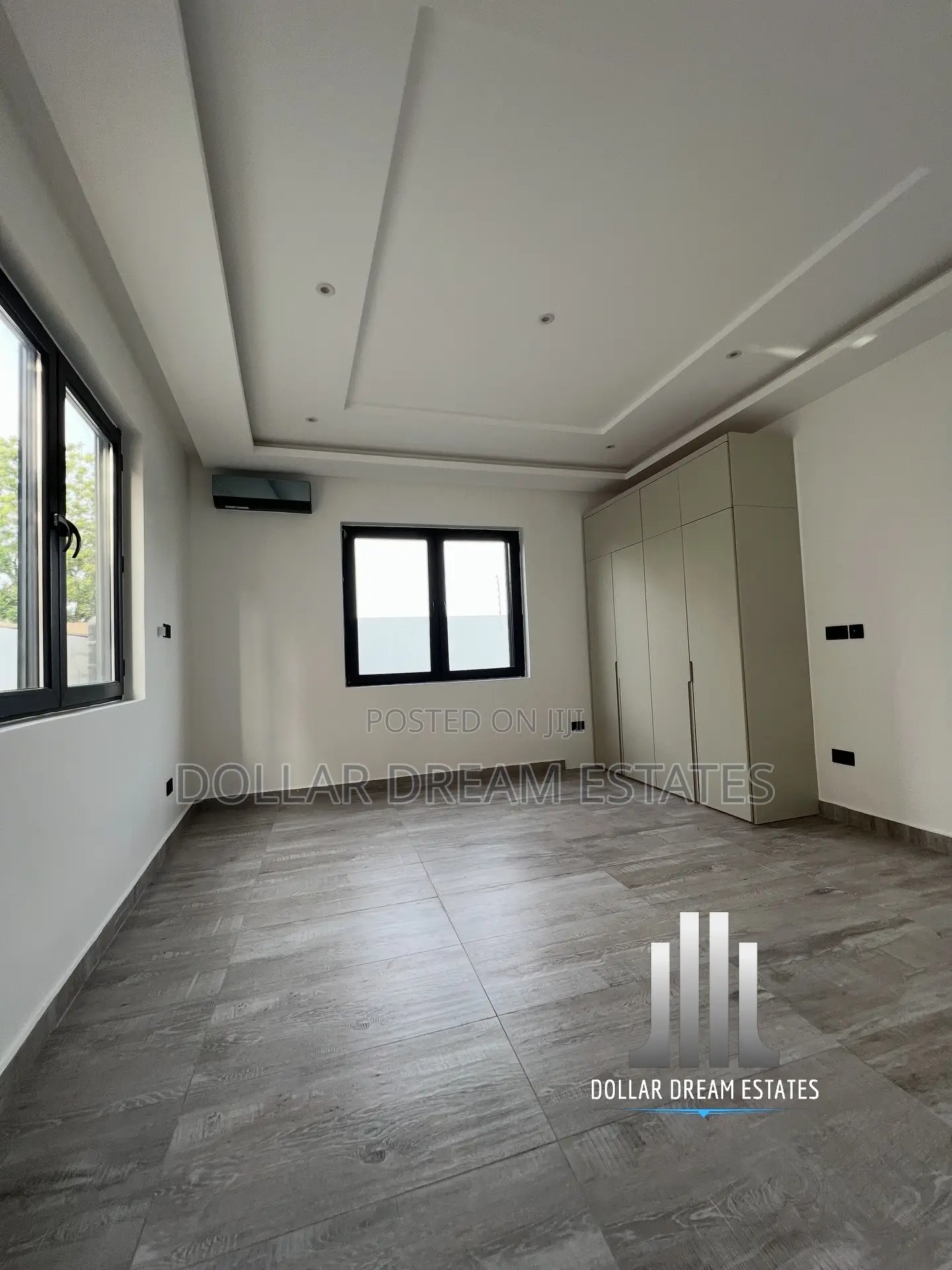 5bdrm House in East Legon for sale