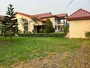 5bdrm House in Scc Dvla Road, Weija Junction for sale