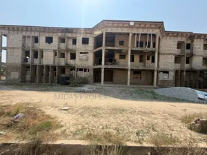 40 Bedroom Apartment For Sale At Weija London Bar