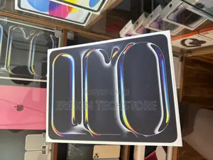 New Apple iPad Pro 13 (2025) 256 GB Black