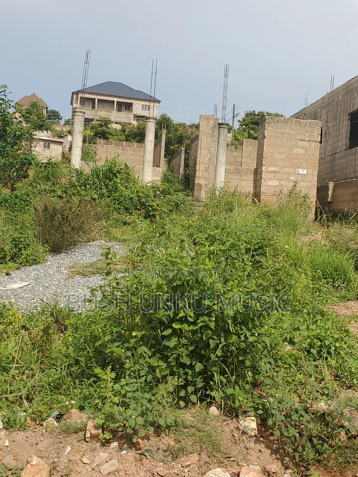 3 Bedrooms Uncomplicated Story Building at Gbawe