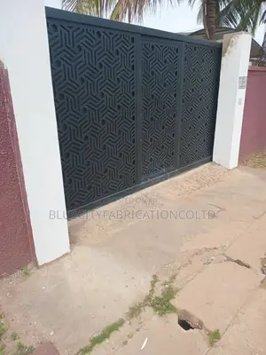 Sliding Gate