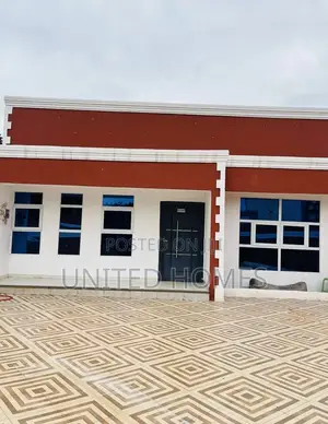 4bdrm House in Adenta for sale