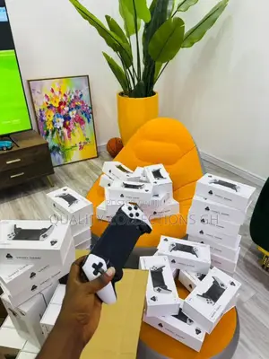 Video Game Hand Console