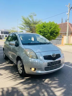 Toyota Yaris 2009 Silver