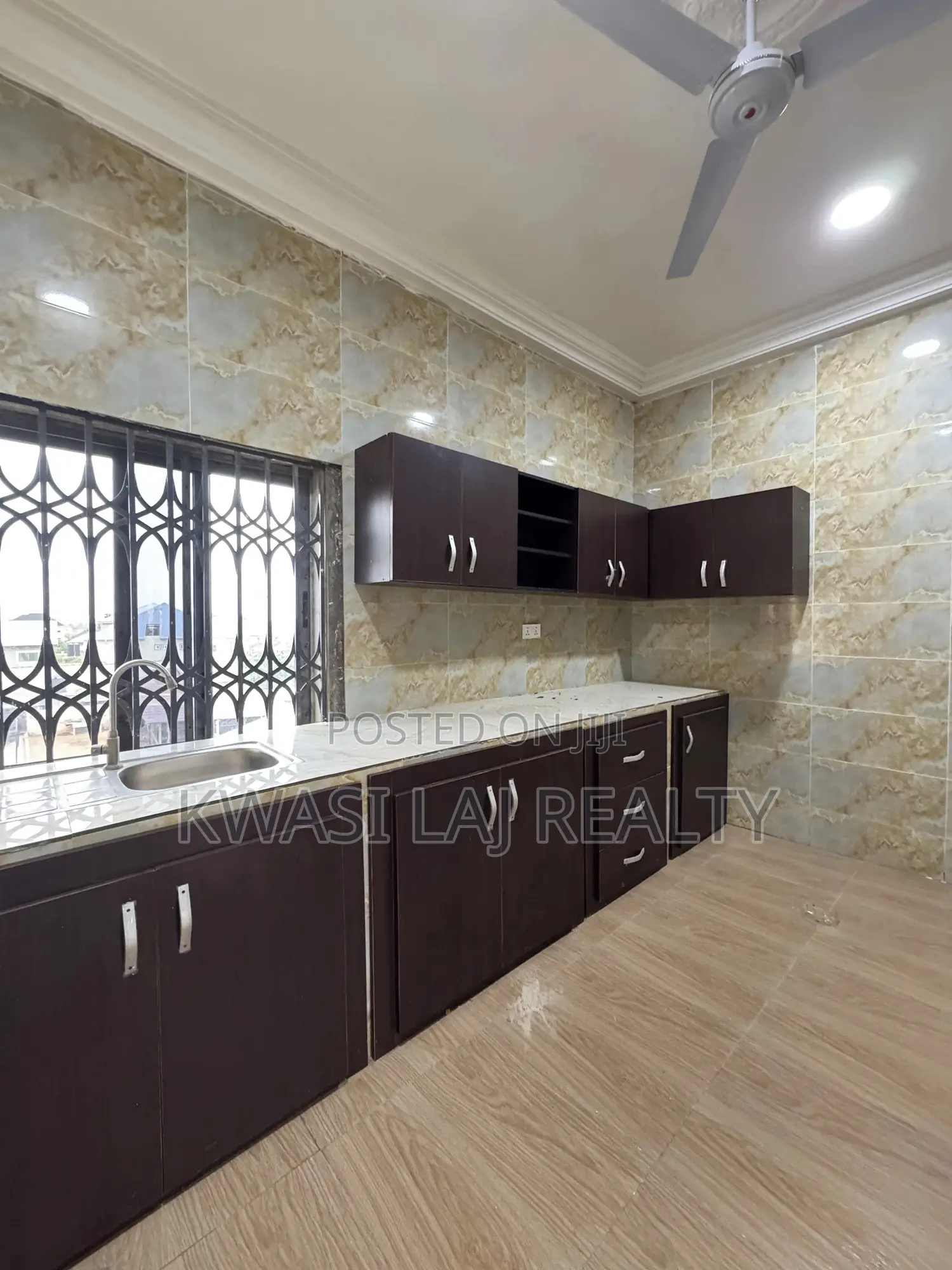 2bdrm Apartment in Tetegu Junction, Weija for rent
