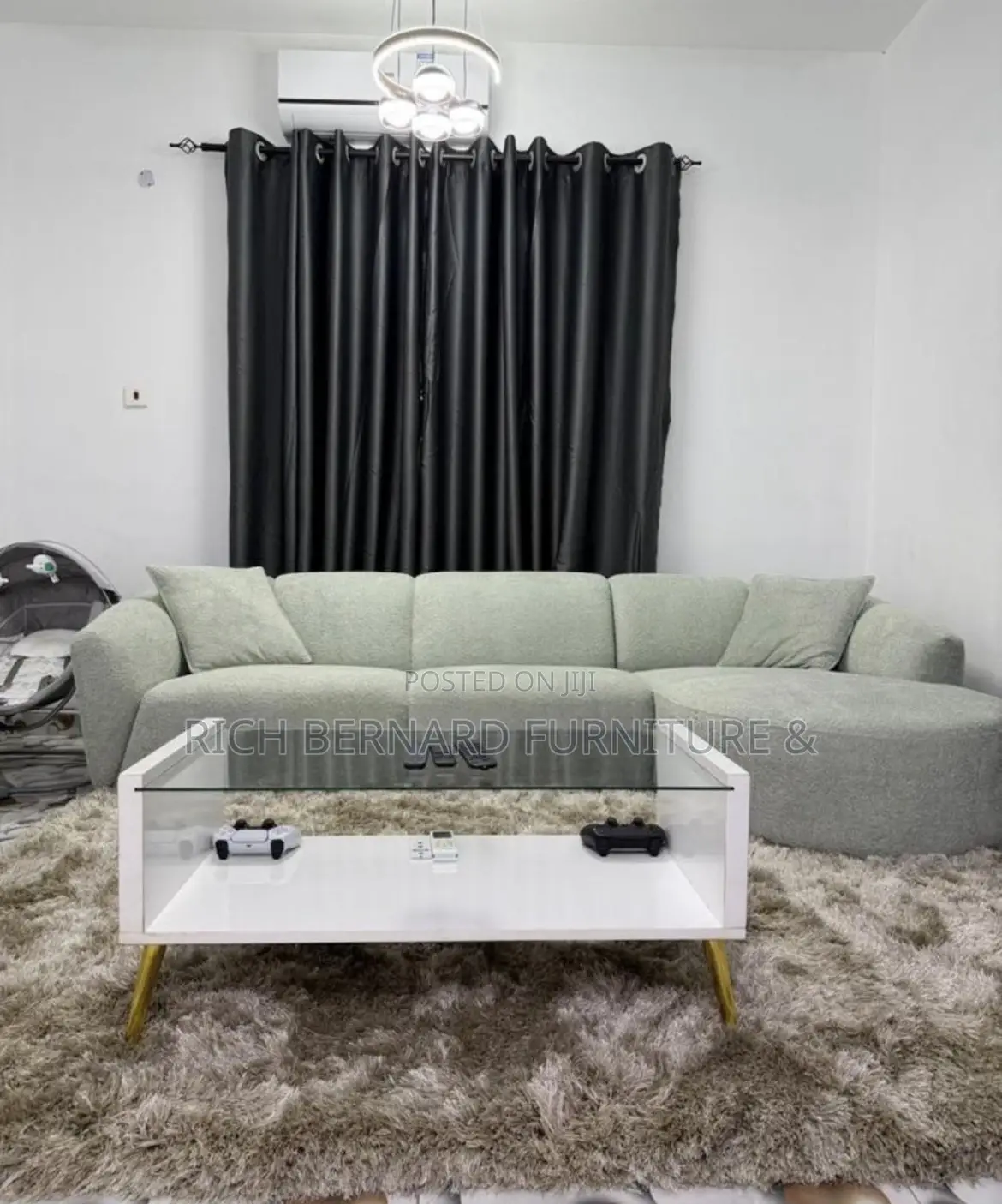 4 Feet Center Table
